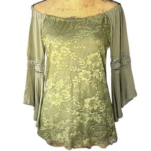 Roommates olive green lace off-shoulder bell-sleeve blouse Women’s medium | ee